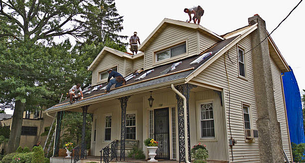 Best Emergency Roof Repair  in Lyndonville, VT